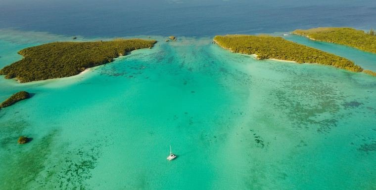 Lagoon islands
